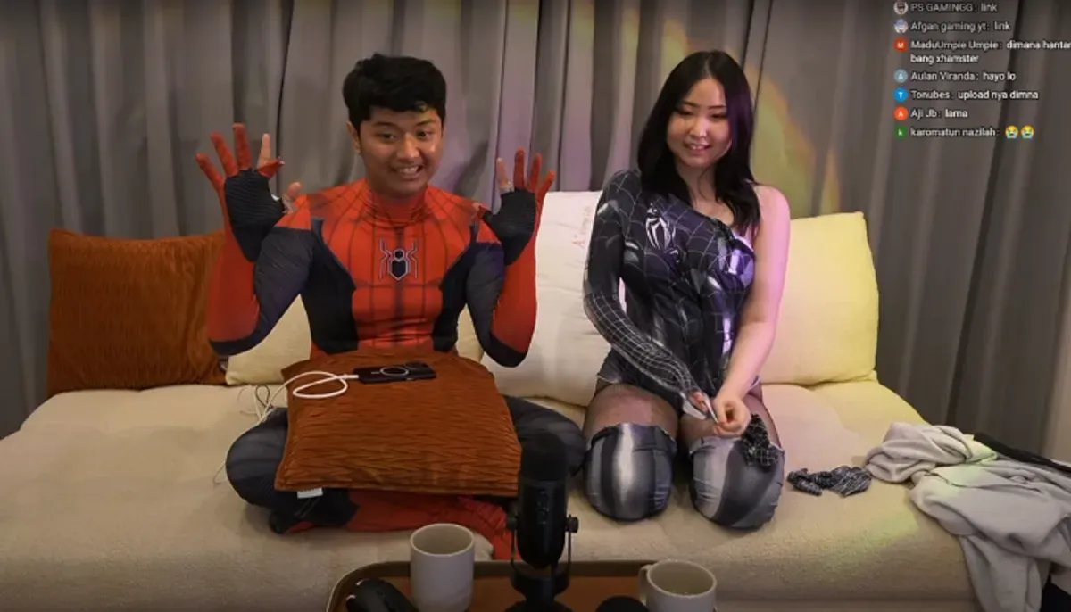 Video live Msbreewc dan Ello MG viral durasi 2 jam! Simak fakta lengkap challenge Spiderman, kontroversi, hingga respons netizen yang heboh. (Sumber: YouTube/Ello MG)