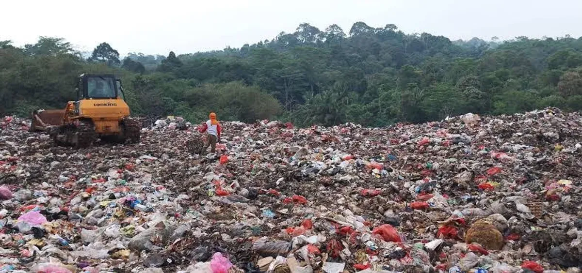 Tumpukan sampah di TPA Bangkonol, Kabupaten Pandeglang. (Sumber: Dok Warga)