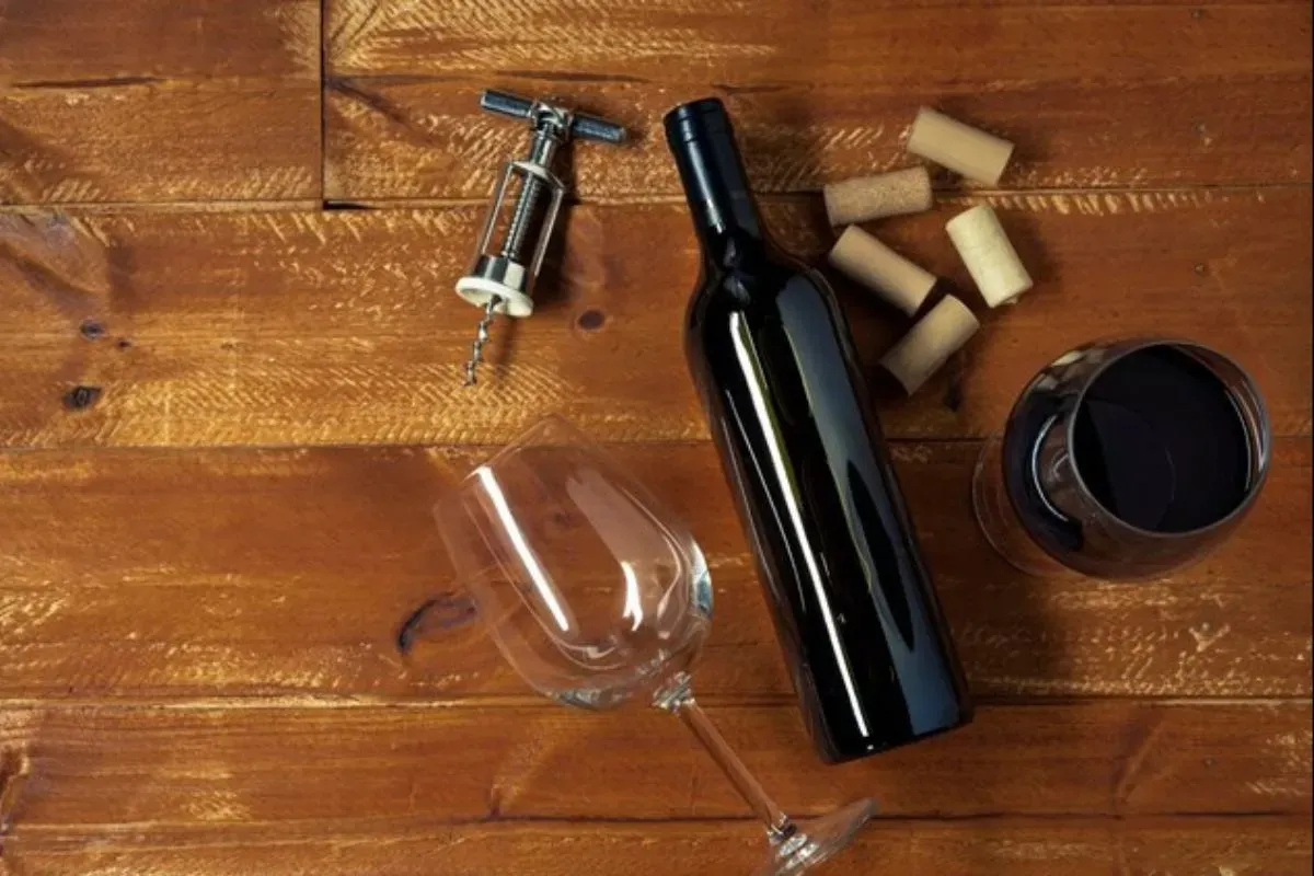 Kronologi bocah WNI dipukul pakai botol wine di Singapura. (Sumber: Freepik)
