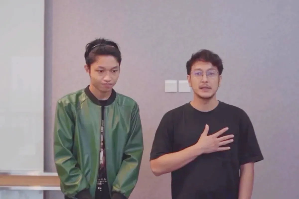 Potret Dimas Anggara (kanan) dan Keisha Alvaro (kiri) bersama-sama mengklarifikasi dugaan kekerasan di lokasi syuting. (Sumber: Instagram/dimsanggara)