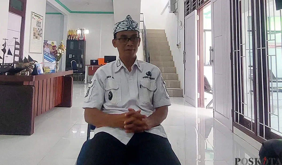 Kepala Desa Cigudeg, Andi Supriadi. (Sumber: POSKOTA | Foto: Sekar Putri Andini)