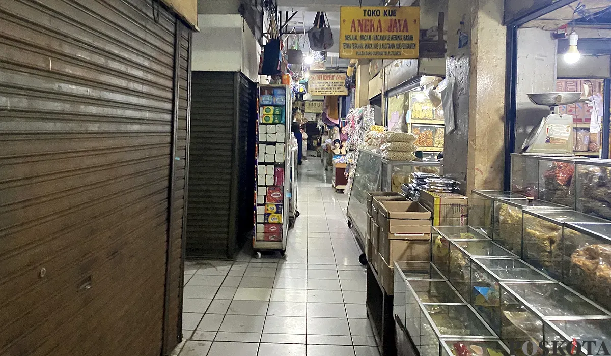 Kondisi Pasar Ciledug, Kota Tangerang, yang sepi pengunjung pada Rabu, 25 Juni 2025. (Sumber: POSKOTA | Foto: Primayanti)
