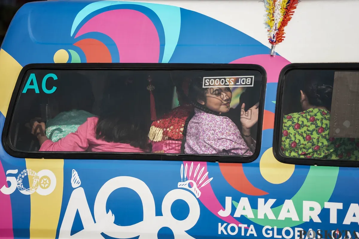 Gubernur DKI Jakarta Pramono Anung memberikan pidato saat upacara bendera di Monas, Jakarta Pusat, Minggu, 22 Juni 2025. (Sumber: Poskota/Bilal Nugraha Ginanjar)