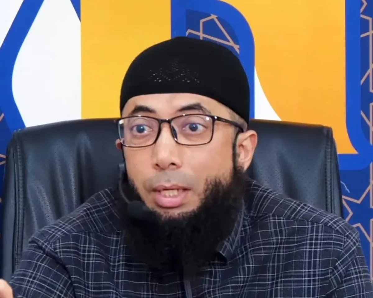 Potrait Ustaz Khalid Basalamah yang terseret dugaan korupsi dalam penentuan kuota haji khusus tahun 2024. (Sumber: Instagram/@khalidbasalamahofficial)