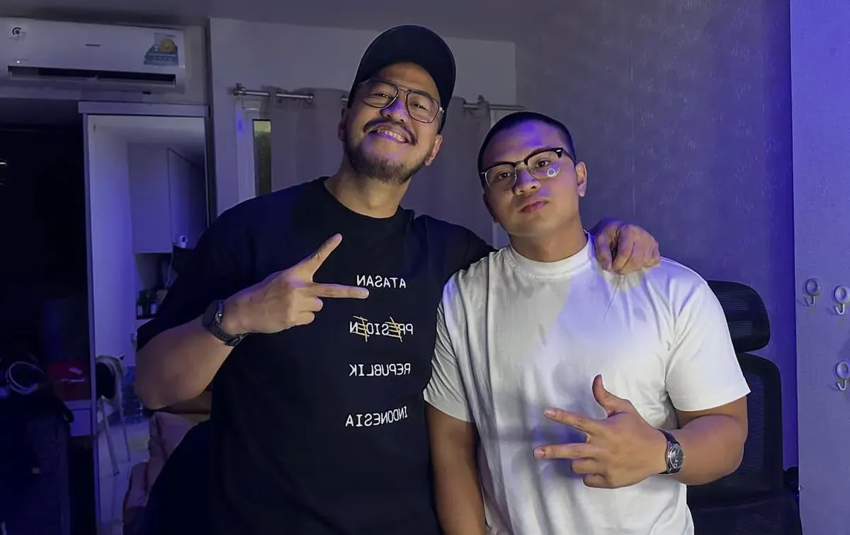 Muhammad Jannah alias Bigmo bersama dengan Pandji Pragiwaksono. (Sumber: Instagram/@bikmoskyy)