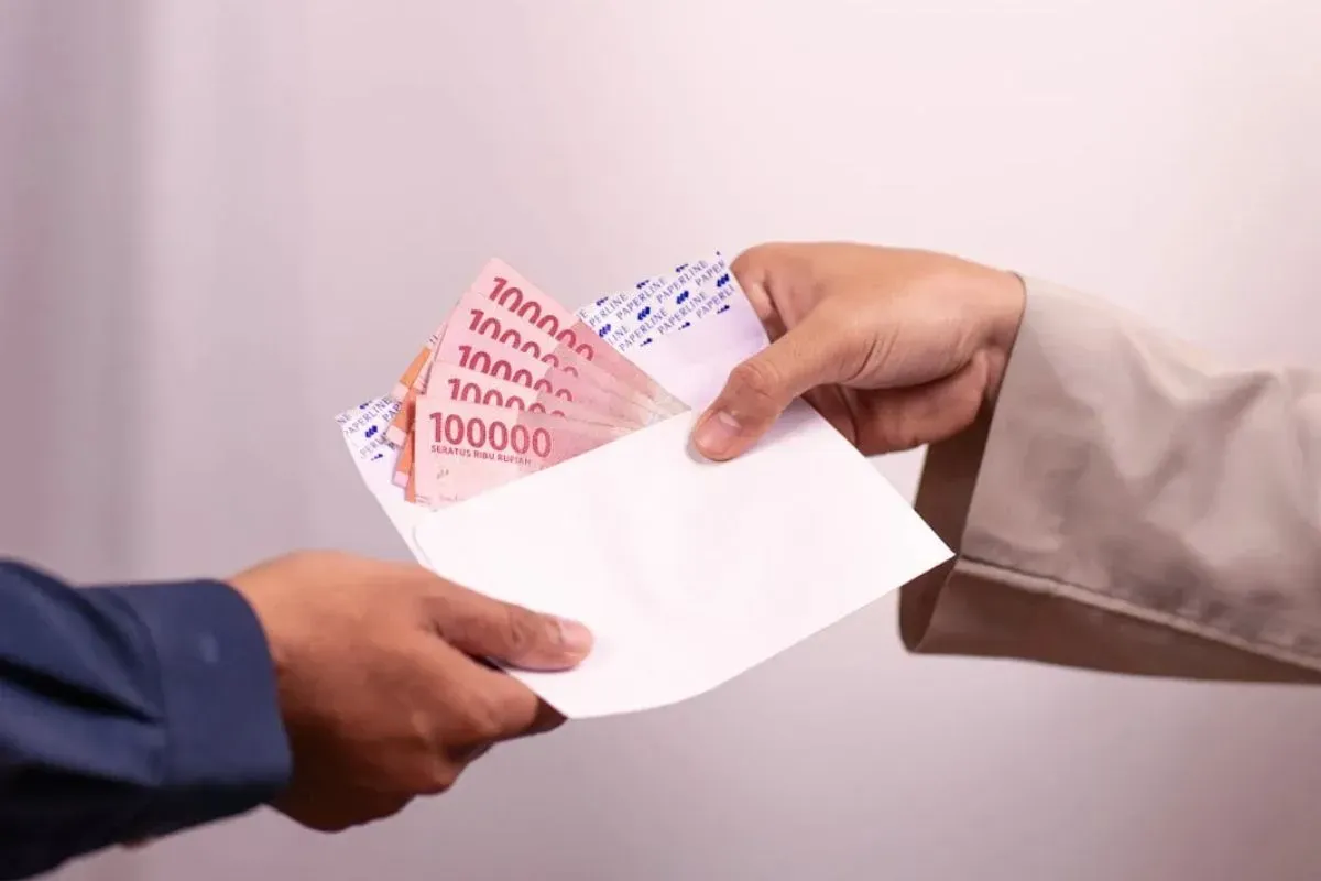 Tambahan penghasilan bagi pensiunan PNS mulai Juli 2025. (Sumber: Pexels/Derfino Maasy)