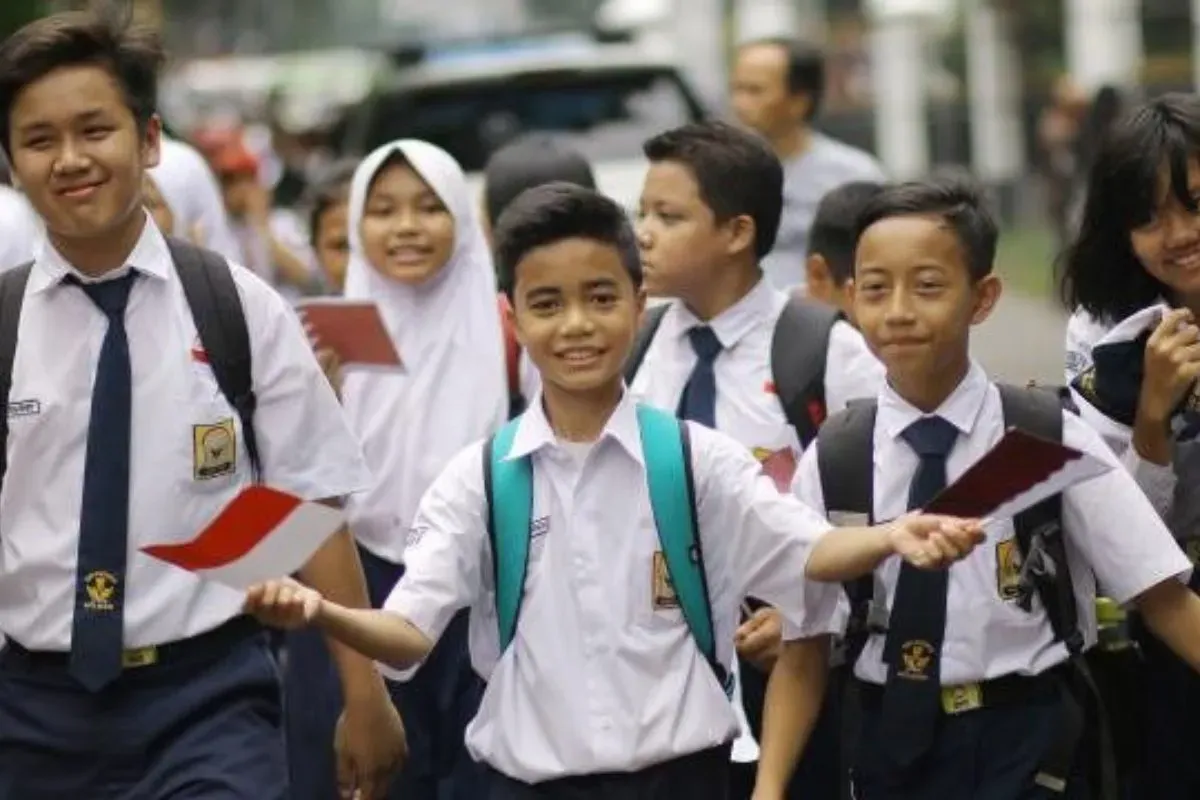 10 SMP negeri favorit di Jakarta (Sumber: Pinterest/MASDAR BUDI SANTOSO)