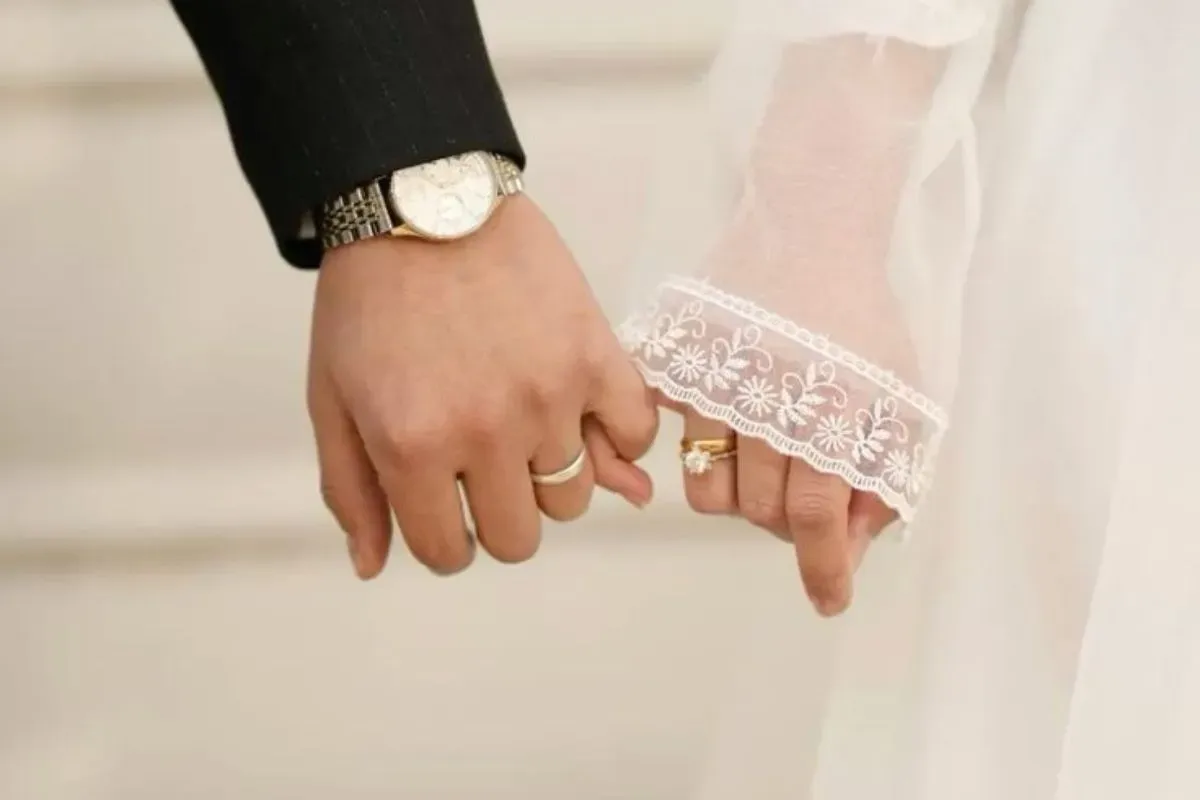 Viral klarifikasi Nurdiana pengantin yang mengaku gadis tapi ternyata sudah tiga kali menikah (Sumber: Pinterest/Melos)