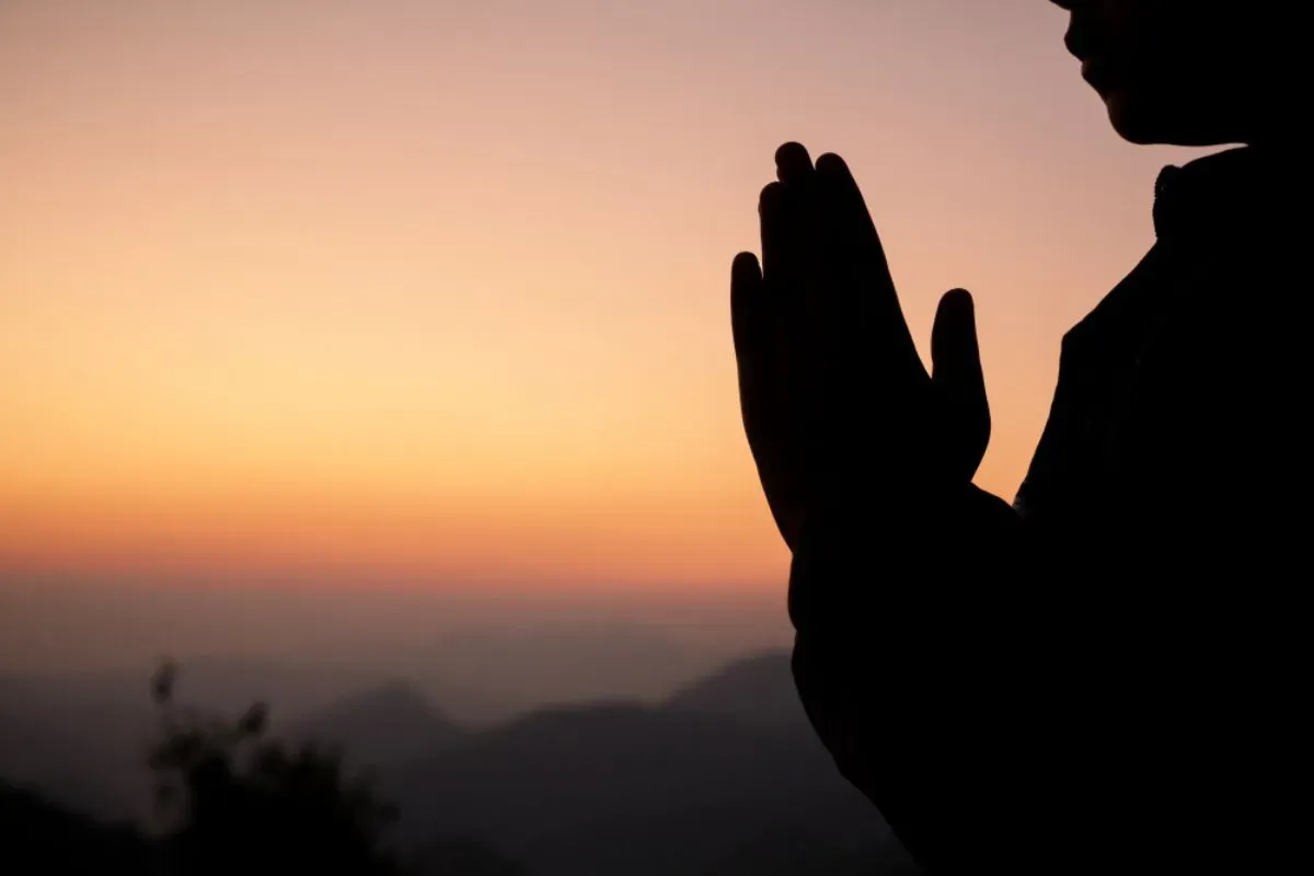Bacaan doa akhir dan awal tahun baru Islam, 1 Muharram. (Sumber: Freepik)