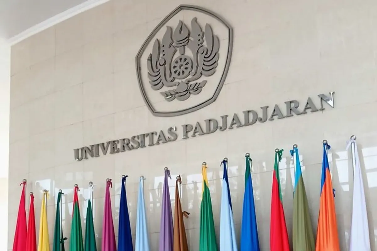 Hasil seleksi SMUP Unpad 2025 diumumkan hari ini, Sabtu, 28 Juni 2025 melalui website resmi. (Sumber: Pinterest/J)