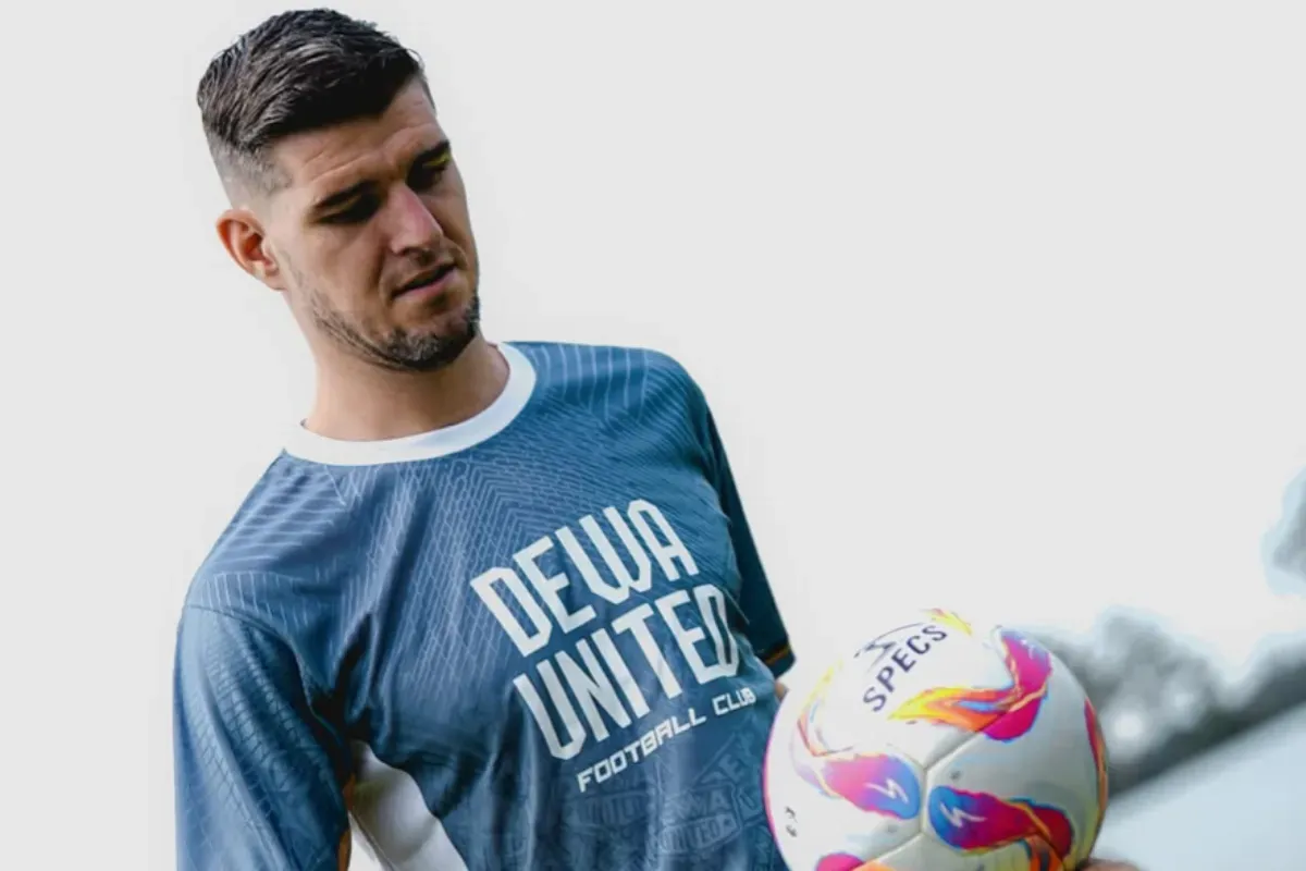 Potret Nick Kuipers, eks defender Persib yang pindah ke Dewa United. (Sumber: Instagram/@dewaunitedfc)