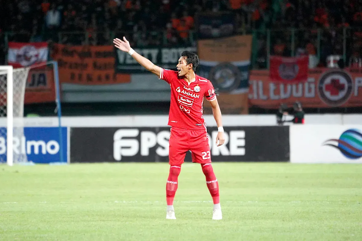 Potret pemain Persija, Hansamu Yama yang resmi memperpanjang kontrak bersama Macan Kemayoran untuk kompetisi Liga 1 musim 2025-2026. (Sumber: Persija)