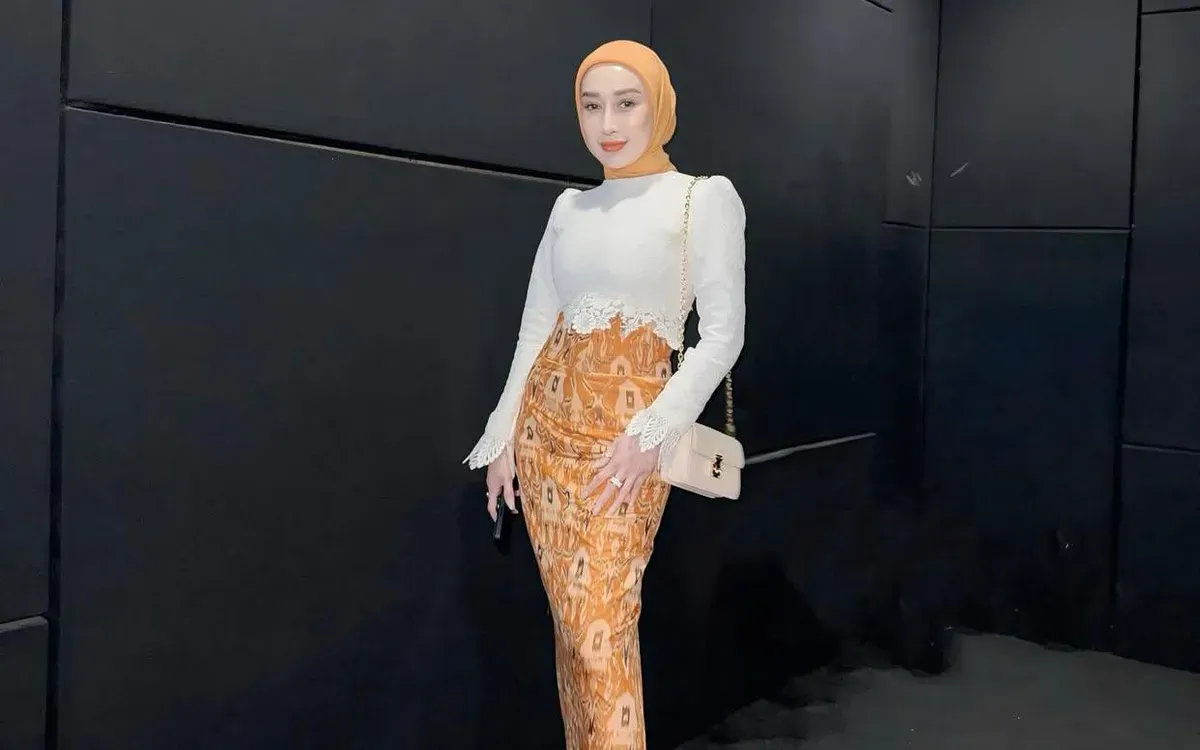 Netty Ratna Wulan tengah menjadi perbincangan usai viral dikaitkan dengan dr Reza Gladys. (Sumber: Instagram/@rezagladys)