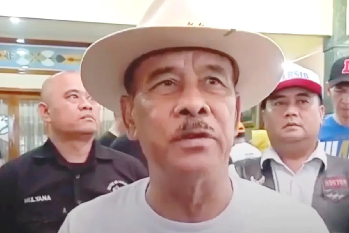 Potret Komisaris PT PBB, Umuh Muchtar yang menyebutkan mengembalikan dana bonus Persib Bandung yang berasal dari ASN Pemprov Jabar. (Sumber: X/@Mah5Utari)