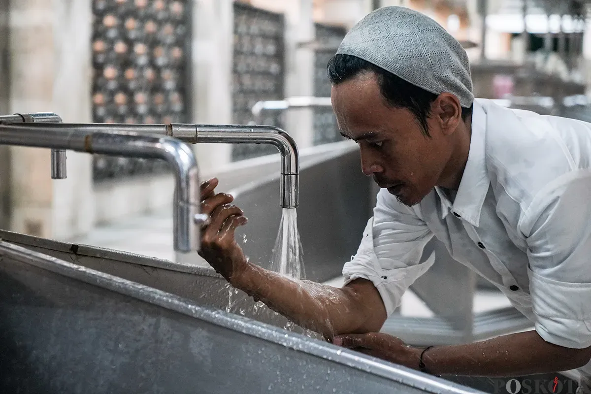 Jadwal Buka Puasa Jakarta, Bogor, Tangerang, dan Bekasi Hari Ini 13 Maret 2025 (Sumber: Poskota/Bilal Nugraha Ginanjar)