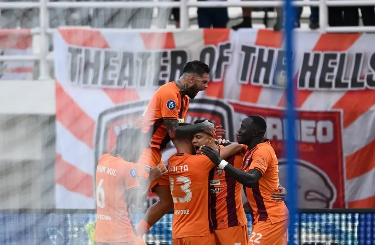 Skuad Borneo FC incar kemenangan saat hadapi Persis Solo di pekan 25 Liga 1 2024-25. (Foto: Instagram/@borneofc.id)