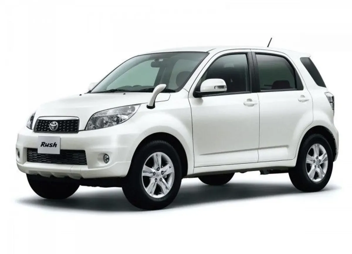 Lihat Harga bekas Toyota Rush matic 2015 cukup menggiurkan hanya mulai dari Rp130 jutaan saja. (Sumber: Pinterest)