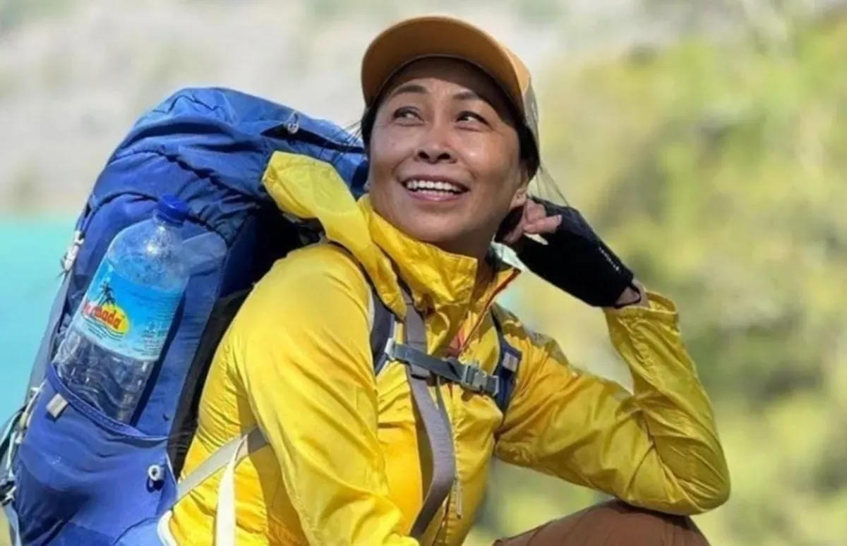 Salahsatu korban, Lilie Wijayanti Poegiono, yang akrab disapa "Mamak Pendaki" yang dinyatakan tewas Puncak Jaya atau Carstensz Pyramid di Papua bersama seorang sahabatnya. (Sumber: Capture Media Sosial Mamak Pendaki)