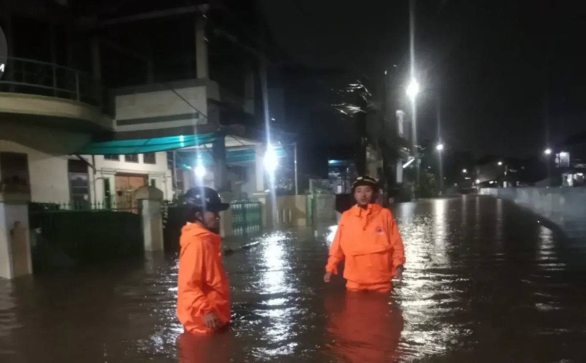 Banjir yang melanda Kabupaten Tangerang, Provinsi Banten akibat hujan yang turun cukup deras sejak semalam membuat hari ini, Selasa4 Maret 2025 merendam ribuan rumah. (Sumber: Dok BPBD Tangerang Selatan)