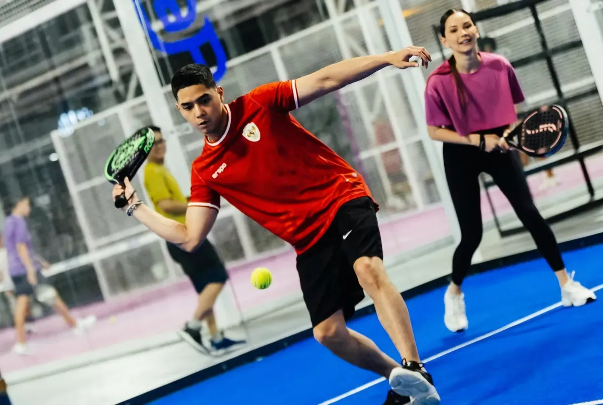 Padel, olahraga sejenis tenis yang lagi tren dan fomo di kalangan artis. (Sumber: Tangkapan layar/Instagram @alghazali7)