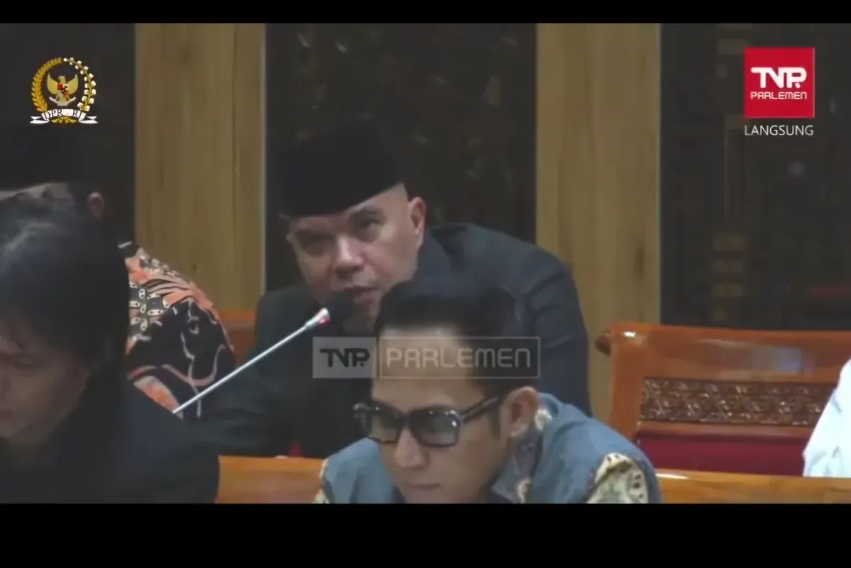 Ahmad Dhani Minta PSSI kurangi naturalisasi pemain bule. (Sumber: Tangkapan layar/Instagram Youtube: TVParlemen)