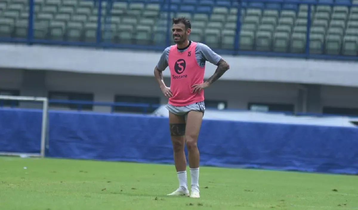 Gelandang Persib, Tyronne Del Pino. (Foto: persib.co.id)