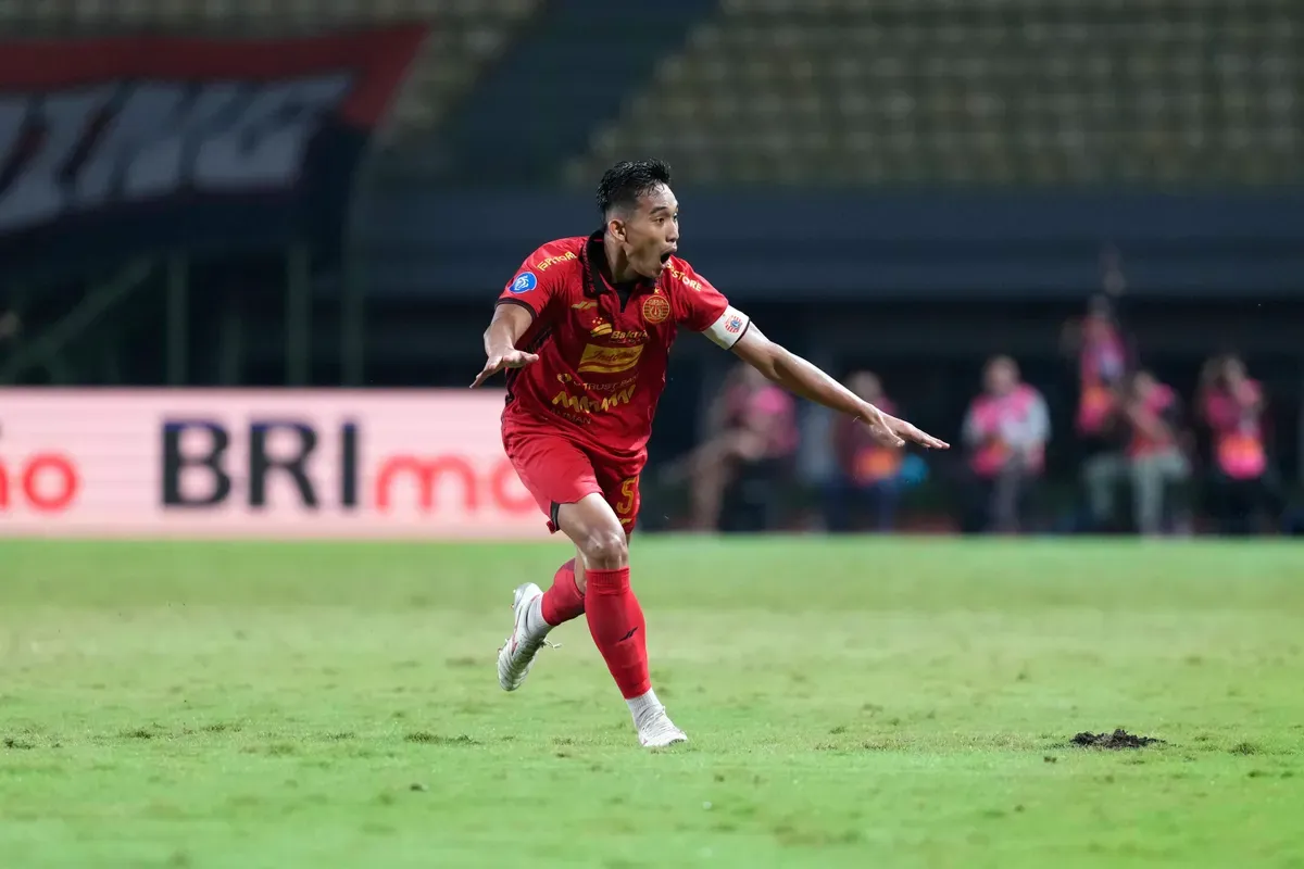 Pemain Persija, Rizky Ridho seusai mencetak gol spektakuler ke gawang Arema FC dalam lanjutan Liga 1 2024-2025 di Stadion Patriot Candrabhaga, Bekasi, Minggu, 9 Maret 2025. (Sumber: Dok. Persija Jakarta)