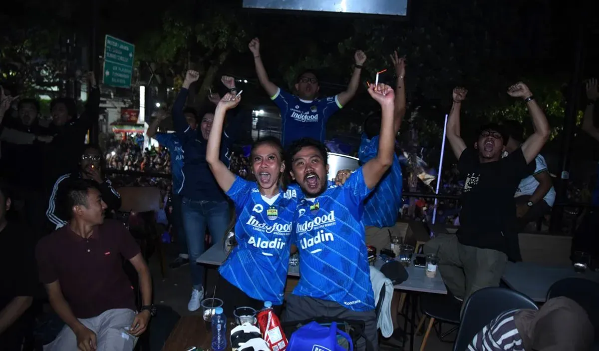 Ilustrasi nobar live streaming Semen Padang vs Persib. (Sumber: persib.co.id)