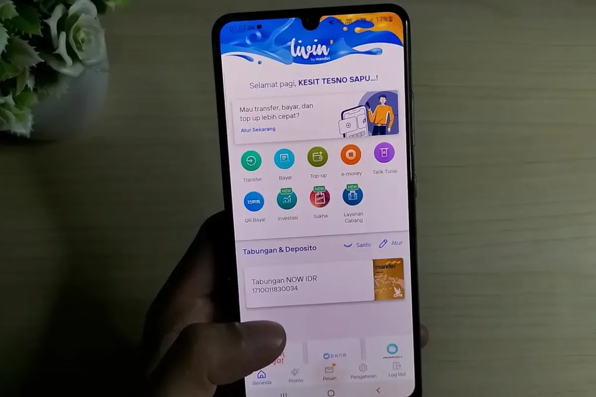 Ilustrasi aplikasi Livin by Mandiri. (Sumber: Tangkapan Layar YouTube/bPlus Channel)