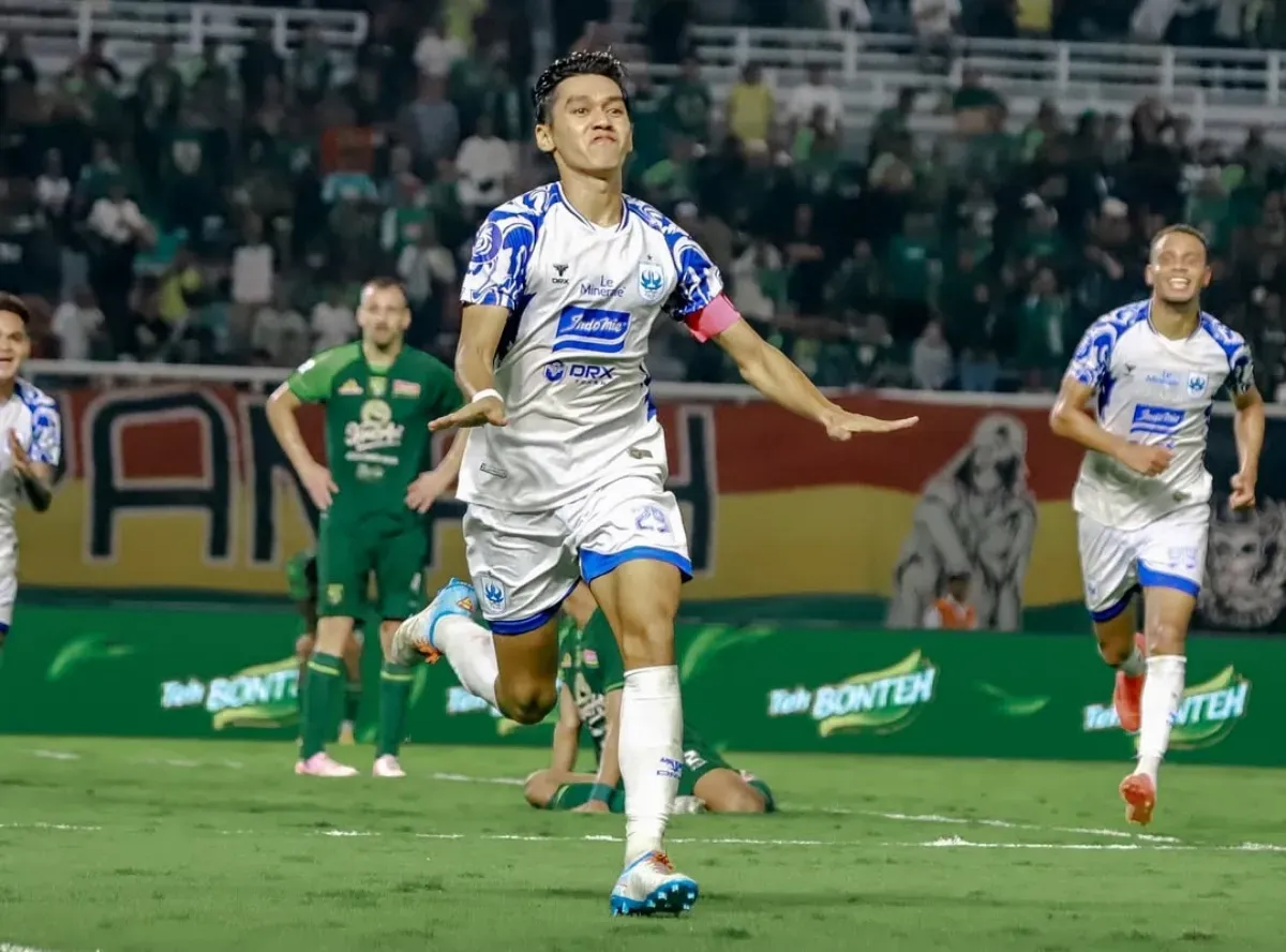 Septian David Maulana selamatkan PSIS Semarang dari kekalahan atas Persebaya di pekan 27 Liga 1 2024-25. (Foto: Instagram/@psisfcofficial)