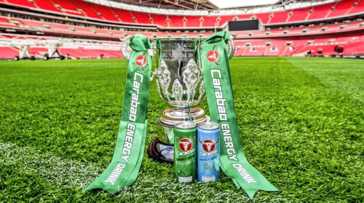 Trofi Carabao Cup atau Piala Liga Inggris. (Sumber: X/@Sporf)