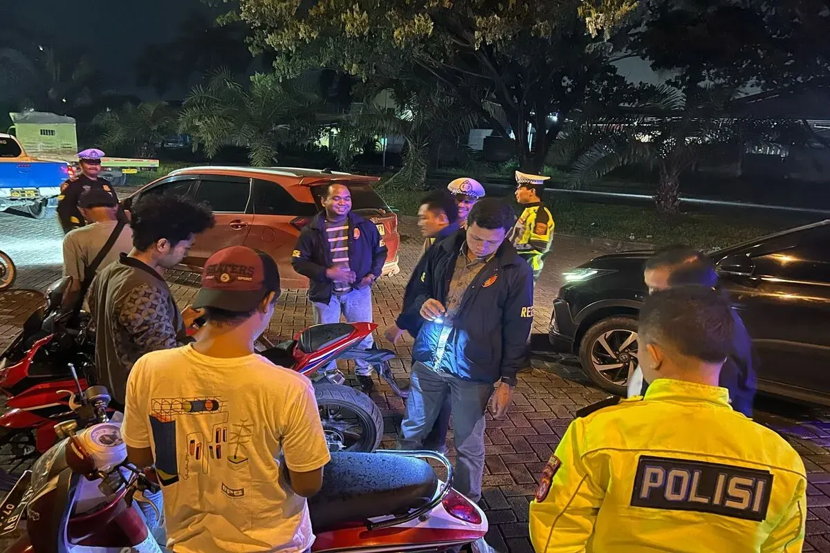 Personel Satreskrim Polres Serang menggelar patroli Kring Serse di kawasan industri mengantisipasi munculnya aksi premanisme. (Sumber: Dok. Satreskrim Polres Serang)