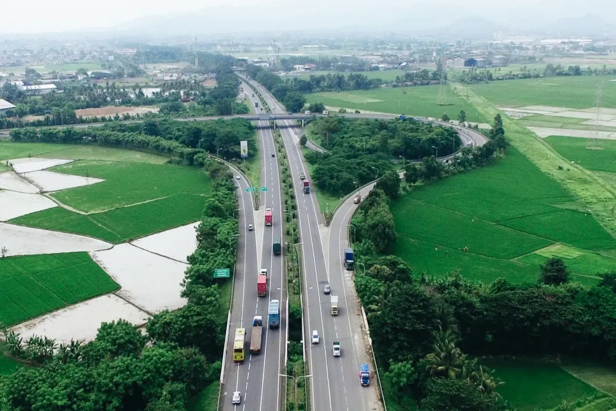 Kondisi Kalan Tol Tangerang Merak yang siap dilintasi pemudik lebaran Idul Fitri 1446 H. (Sumber: Dok. Astra Infra)