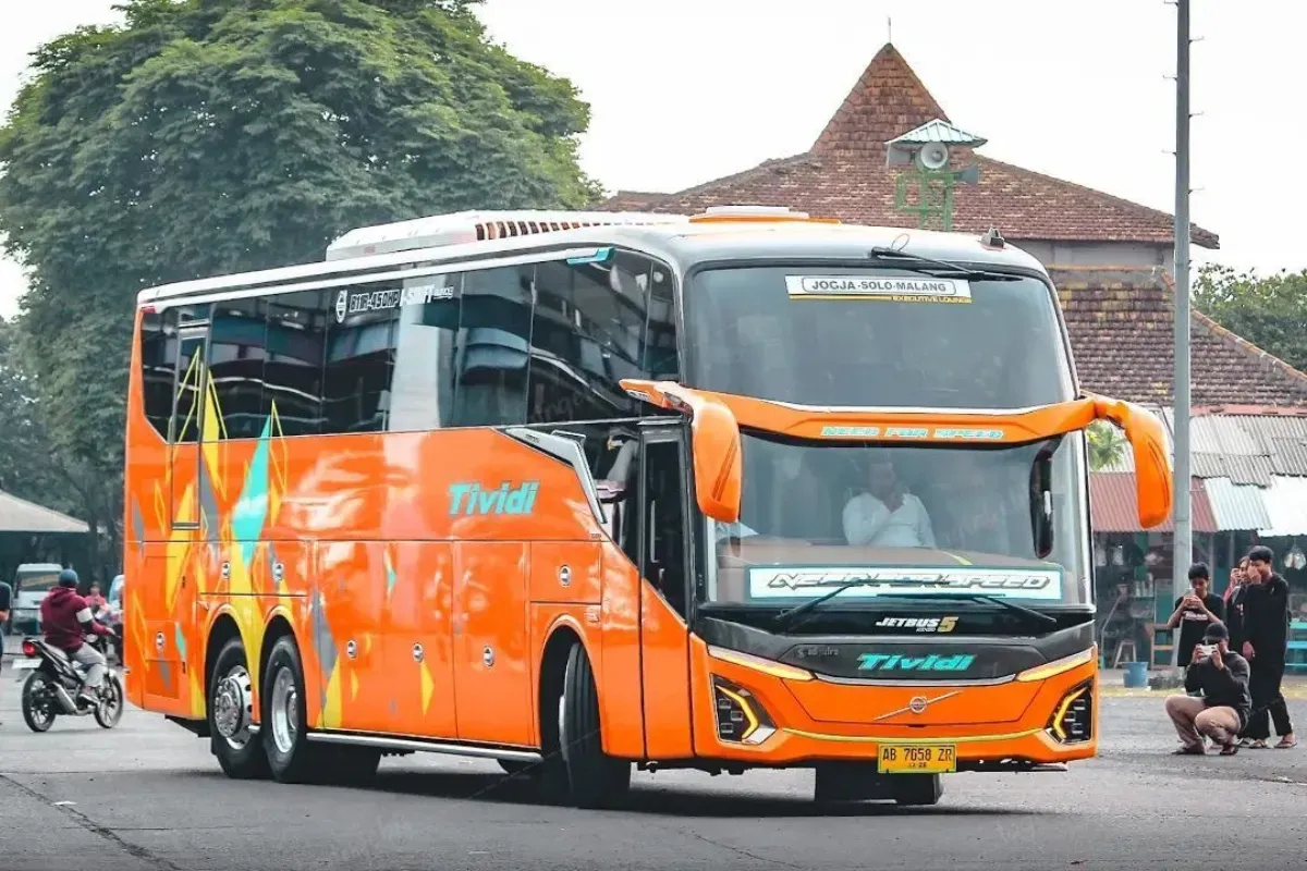 Cara beli tiket bus secara online. (Sumber: Pinterest : @jsph)