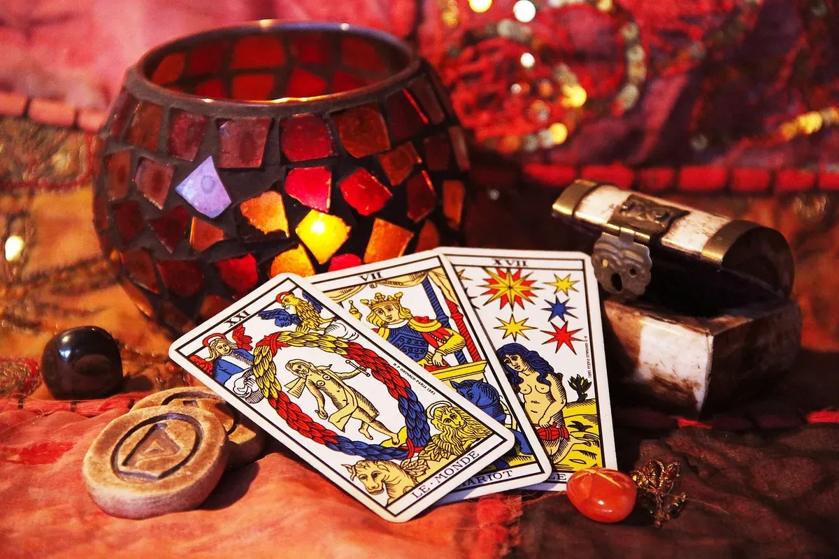 Ramalan tarot zodiak Cancer, Leo, dan Virgo hari ini. (Sumber: Pixabay/Jean-Didier)