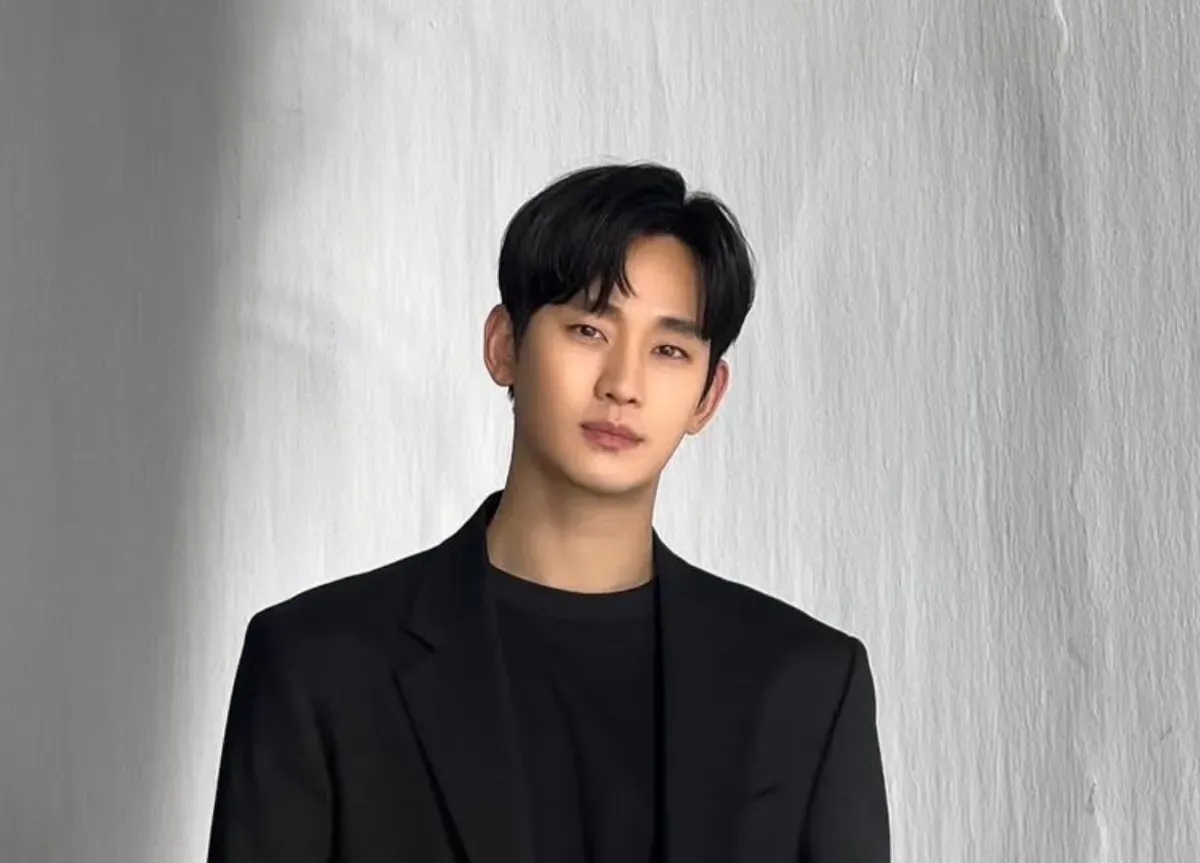 Agensi Kim Soo Hyun Gold Medalist dikabarkan menyiapkan strategi untuk membalikkan opini publik soal kontroversi Kim Sae Ron. (Sumber: Instagram @soohyun_k216)