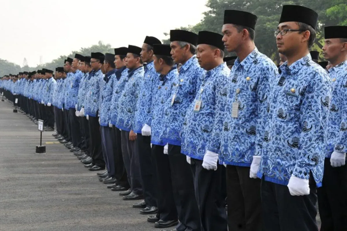 Rumus menghitung THR dan gaji ke-13 PPPK angkatan 2023. (Sumber: Istimewa)