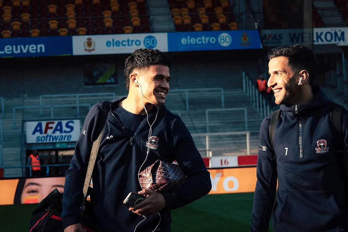 Striker Timnas Indonesia, Ragnar Oratmangoen akan merayakan Lebaran 2025 saat timnya Dender bertanding di Liga Belgia. (Sumber: Instagram @0ratmangoen)