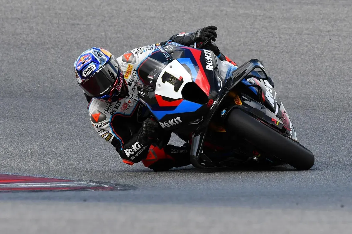 Toprak Razgatlioglu juara race 1 WorldSBK Ceko 2025. (Sumber: Instagram @toprak_tr54)