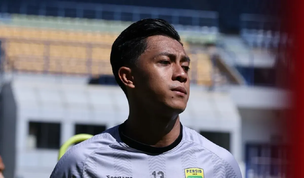 Febri Hariyadi siap diturunkan kembali di pertandingan Persib melawan Malut United, setelah pulih dari cedera panjang. (Foto: persib.co.id)