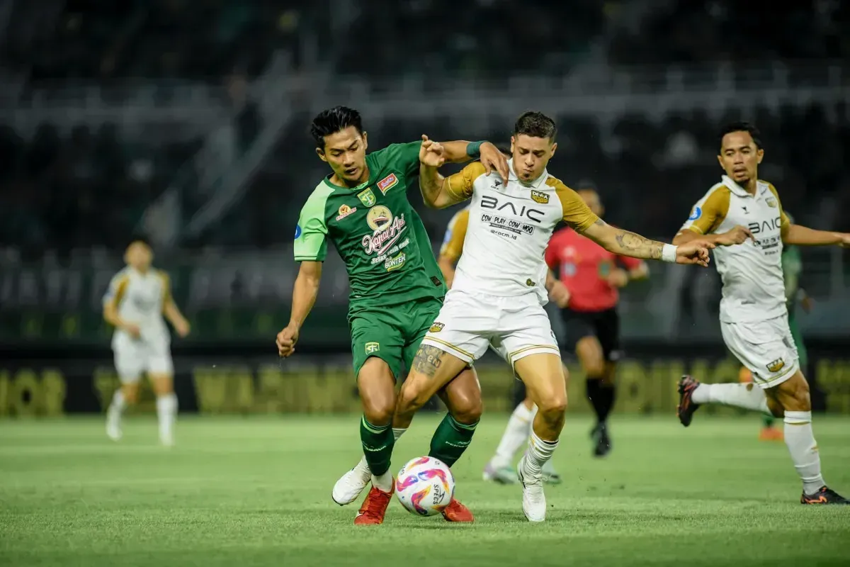 Persebaya dan Dewa United bakal berebut tiket ke Asia, setelah Persib hampir pasti mengunci gelar juara Liga 1 2024-25. (Foto: persebaya.id)