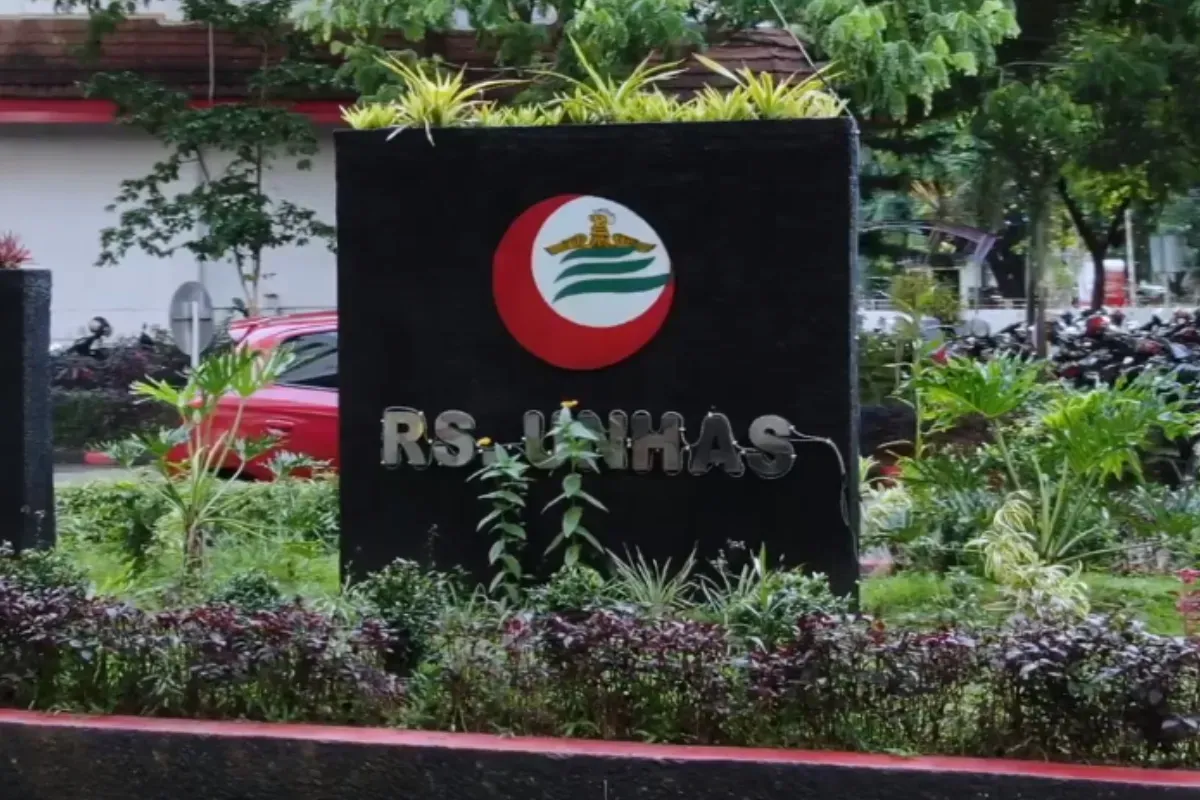 RS Unhas klarifikasi terkait viralnya pemberitaan pihaknya menolak pasien gawat darurat di IGD. (Sumber: Tangkap Layar YouTube/RS Unhas Official)