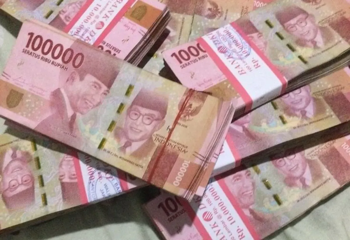 Tak hanya perempuan yang harus diberi pelatihan, perusahaan pinjol legal juga perlu diwajibkan menjalankan seleksi ketat. (Sumber: Pinterest)
