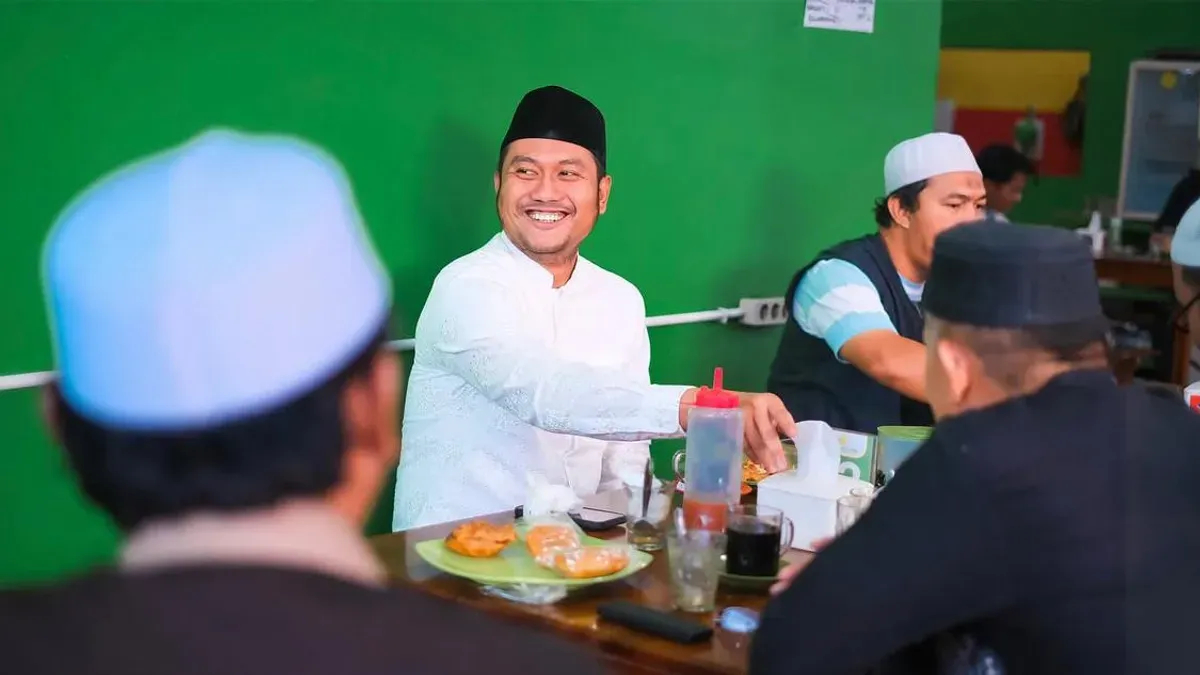 Mantan Bupati Sinjai, Andi Seto Gadhista Asapa (Sumber: Instagram/@setoasapa02)