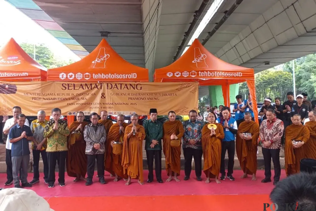 Kegiatan Gema Waisak Pindapatta Nasional 2025 di Kemayoran, Jakarta Pusat, Minggu, 4 Mei 2025. (Sumber: Poskota/Pandi Ramedhan)