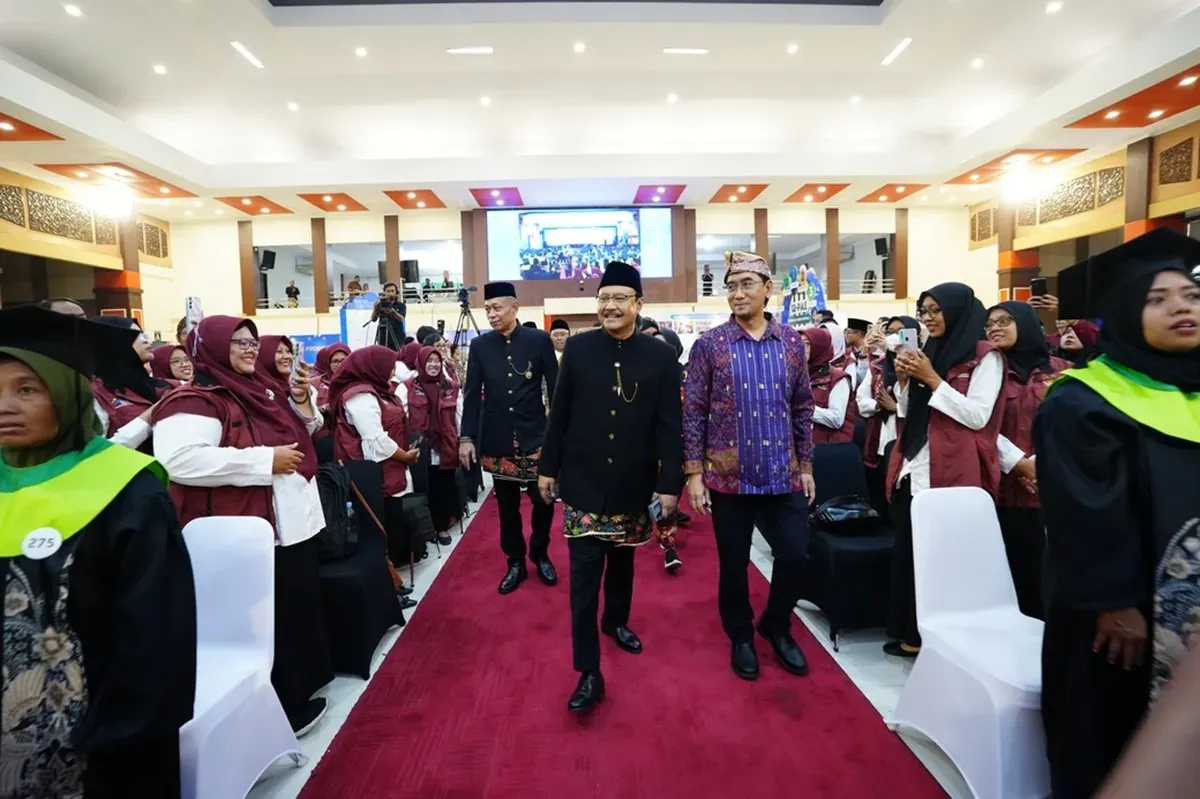 Gus Ipul hadiri acara graduasi penerima bansos PKH di Malang, Jawa Timur. (Sumber: kemensos.go.id)