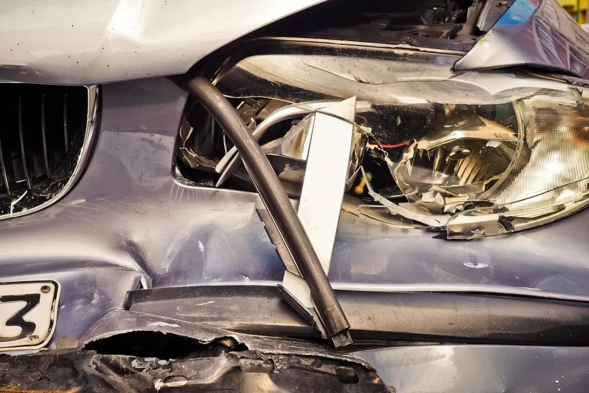 Kecelakaan tragis Gus Alam di tol (Sumber: Pixabay)
