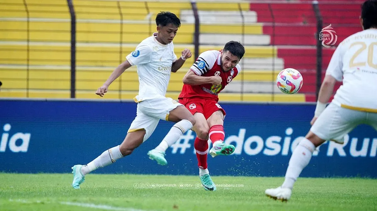 Achmad Maulana Syarif saat membela Arema menghadapi Barito Putera di kompetisi Liga 1 musim 2024-25. (Sumber: LIB)