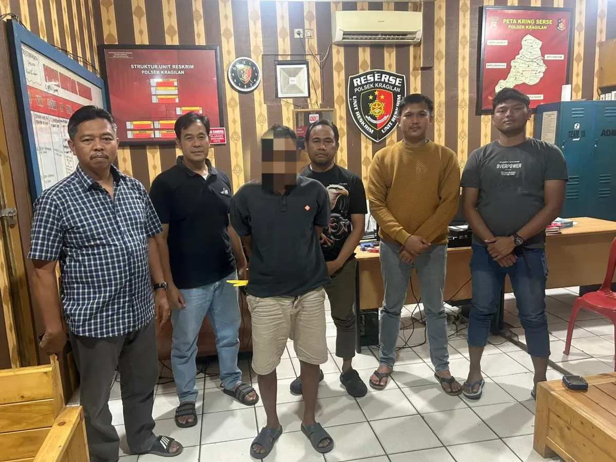 Seorang oknum ormas ditangkap Polsek Kragilan setelah menipu pencari kerja. (Sumber: Dok. Polsek Kragilan)