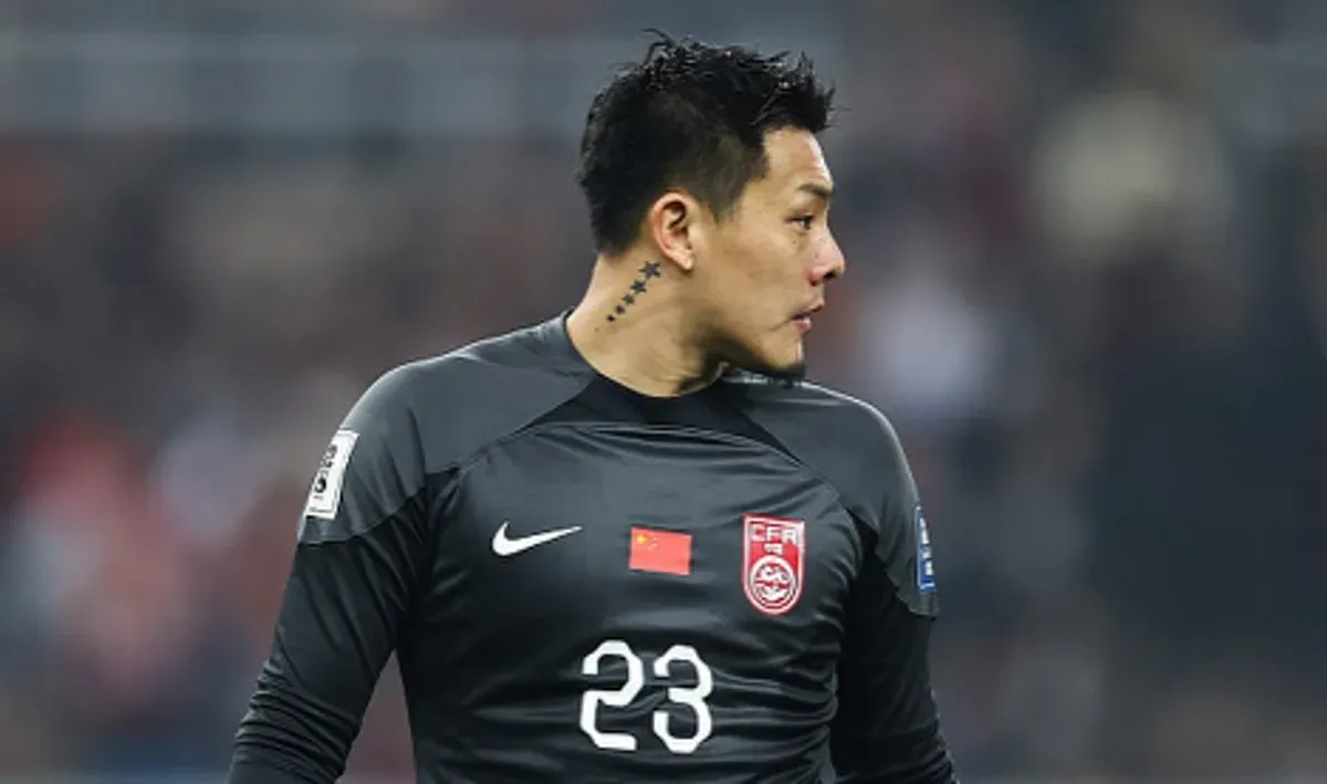 Jelang lawan Timnas Indonesia, kiper utama Timnas China saat ini, performanya akhir-akhir ini sangat mengkhawatirkan. (Sumber: Instagram/@sdts_fc)